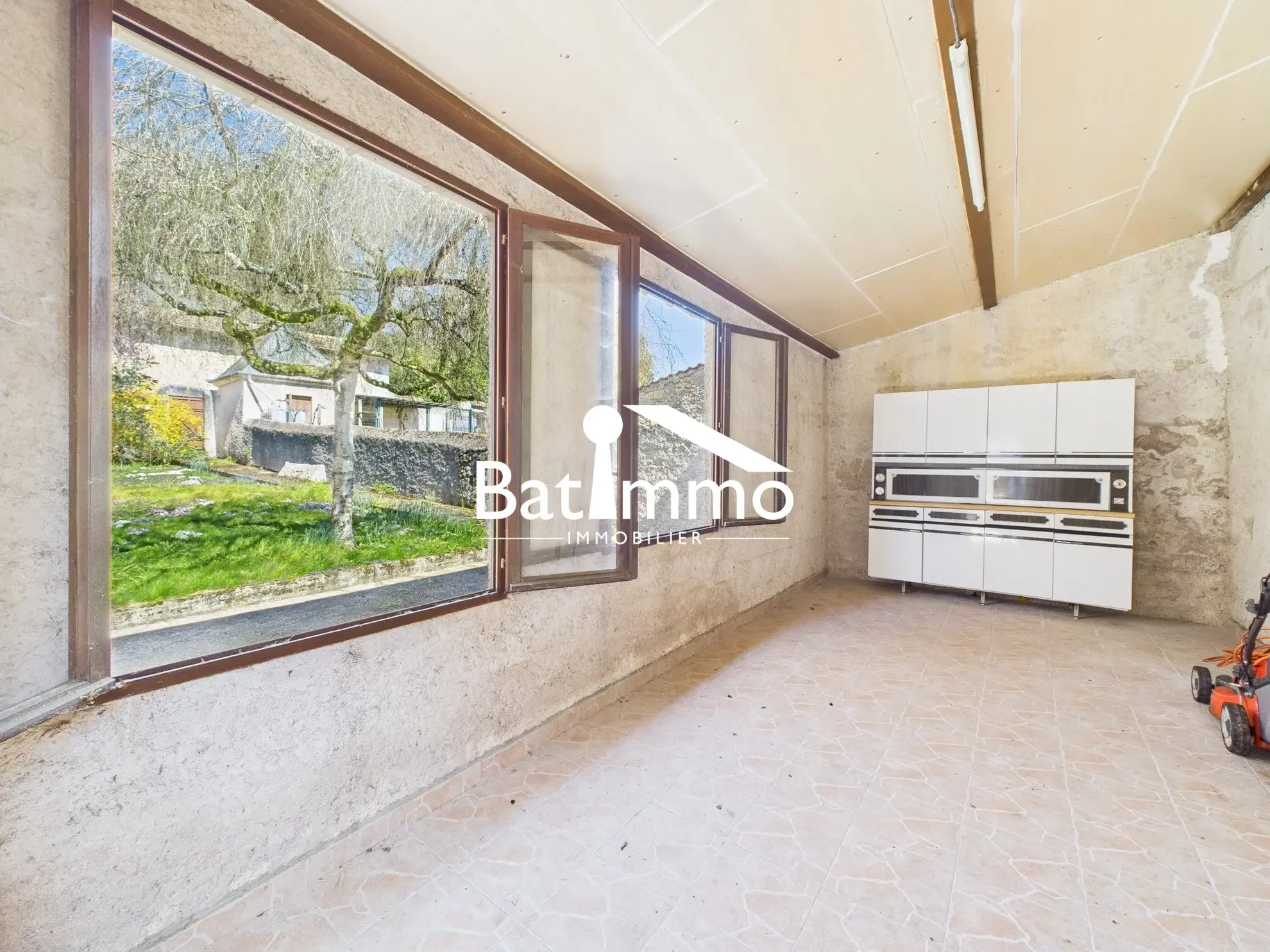 Maison à vendre à Onville - 165 m² avec vue campagne et potentiel de rénovation 