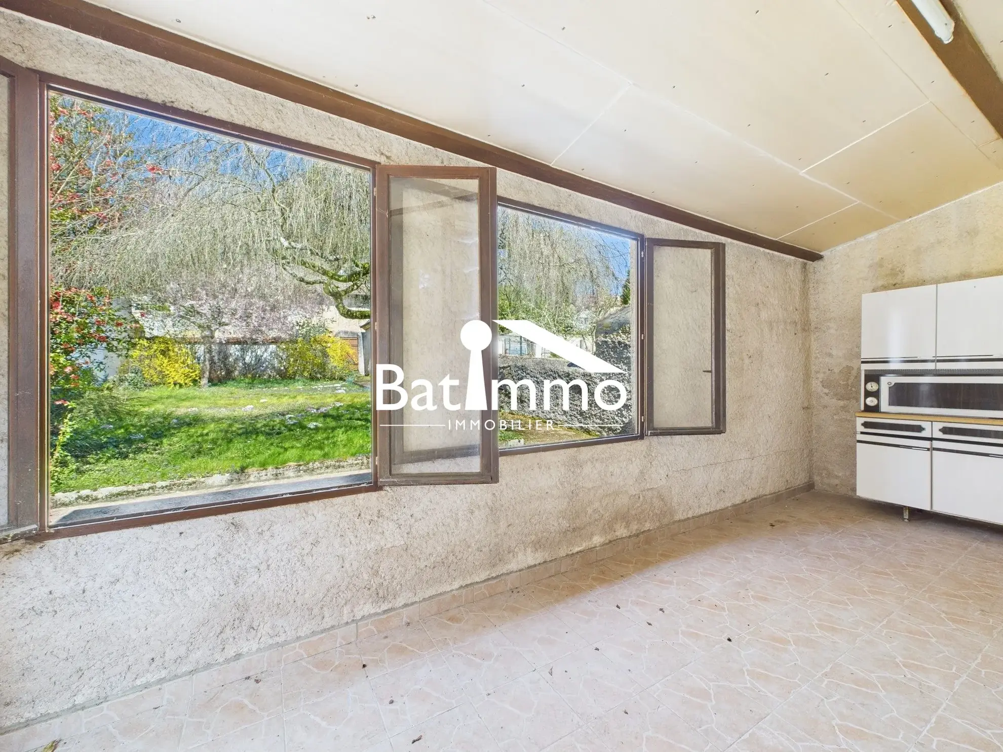 Maison à vendre à Onville - 165 m² avec vue campagne et potentiel de rénovation 