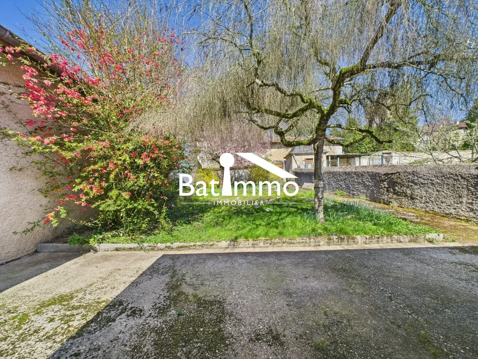 Maison à vendre à Onville - 165 m² avec vue campagne et potentiel de rénovation 