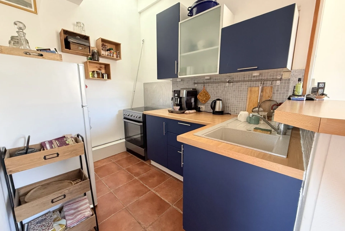 Appartement T2 Bis à vendre à Tours proche Place RABELAIS - Charme ancien 