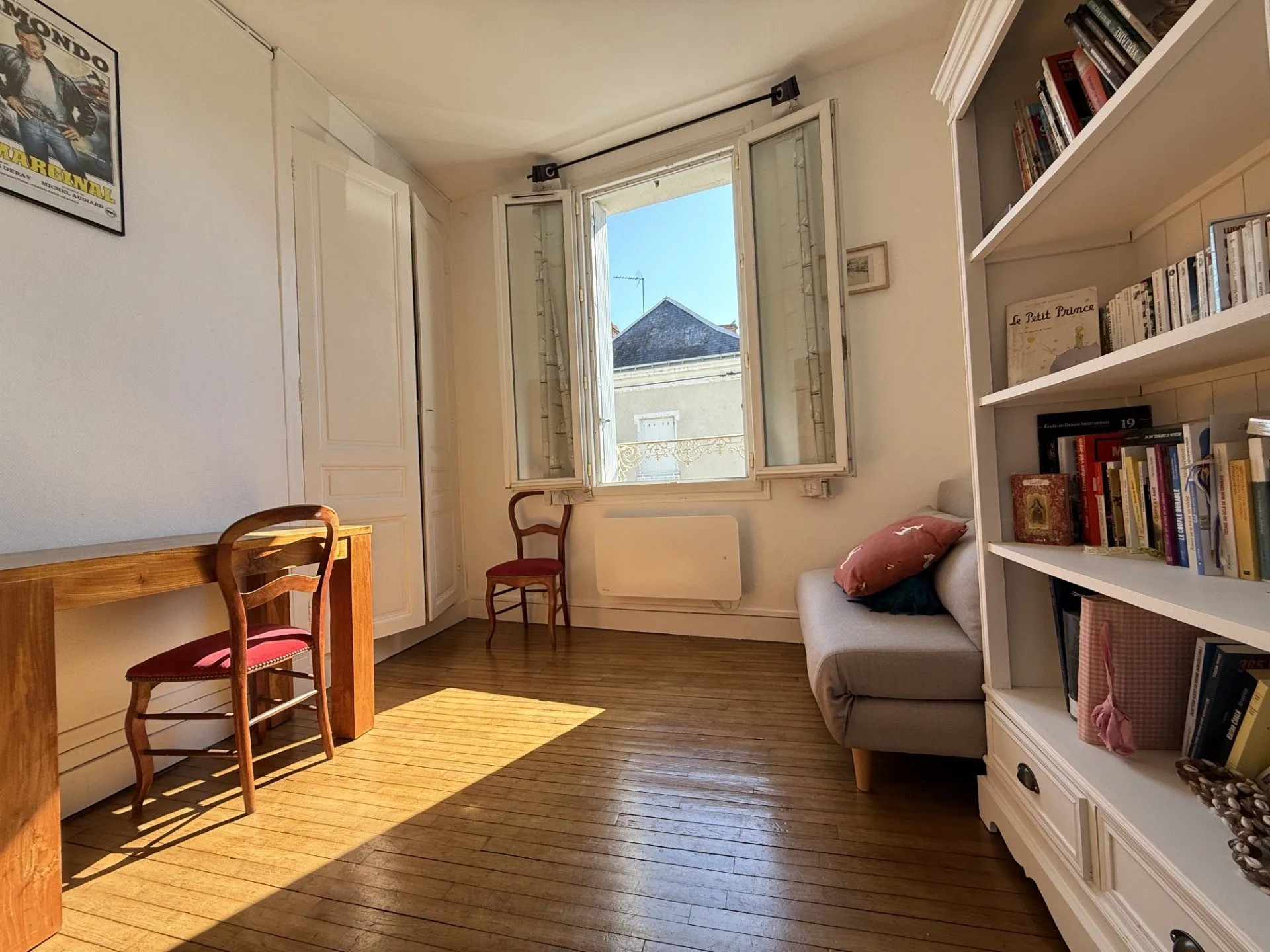 Appartement T2 Bis à vendre à Tours proche Place RABELAIS - Charme ancien 