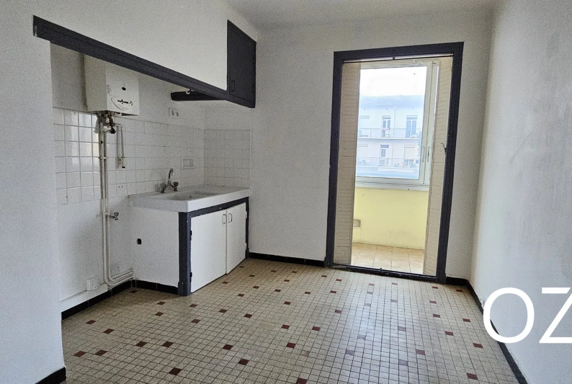 Appartement T3 lumineux de 64 m² à Perpignan proche lycée Arago 