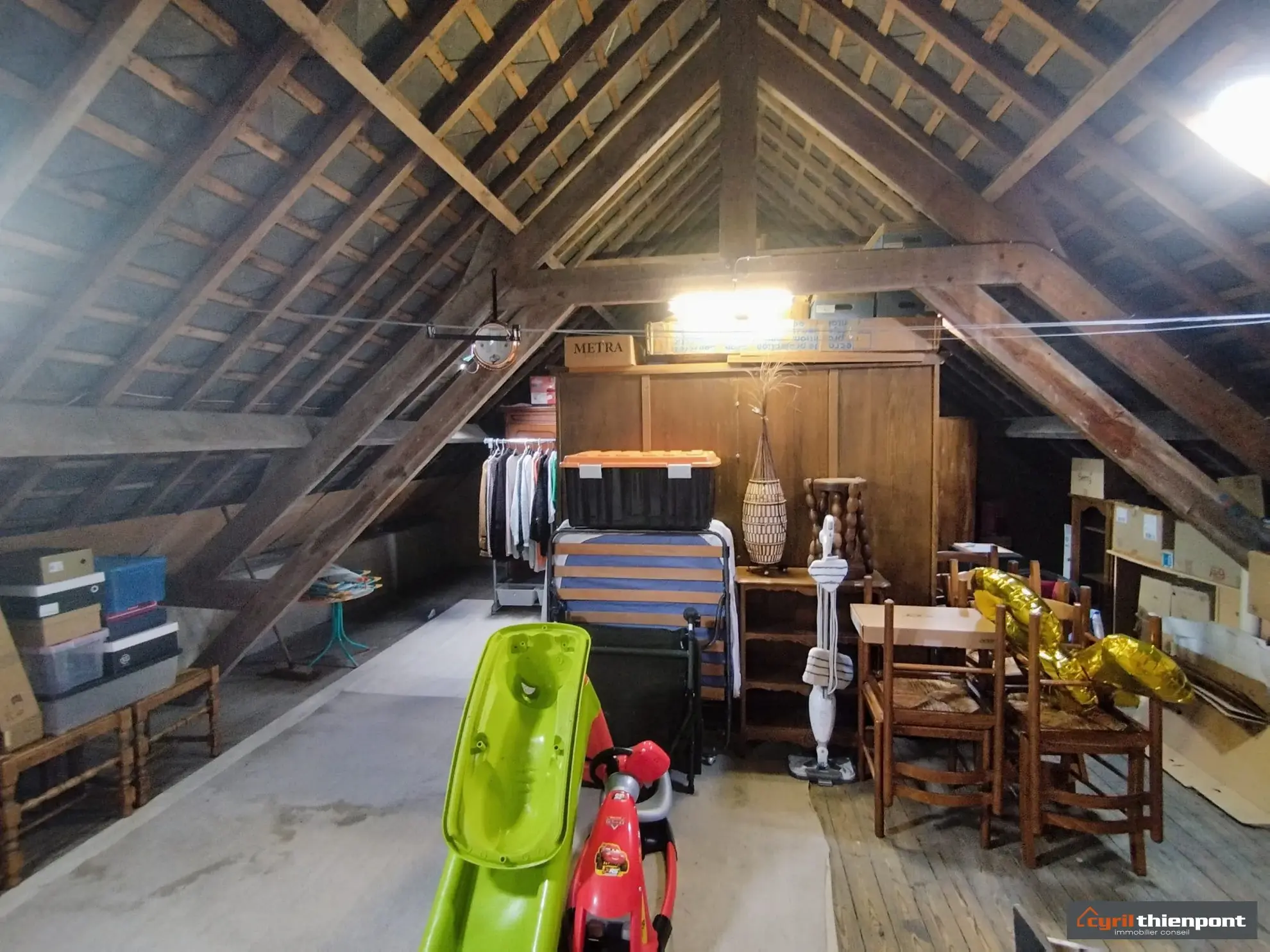 Charmante maison de ville à Friville-Escarbotin avec garage, jardin et potentiel de rénovation 