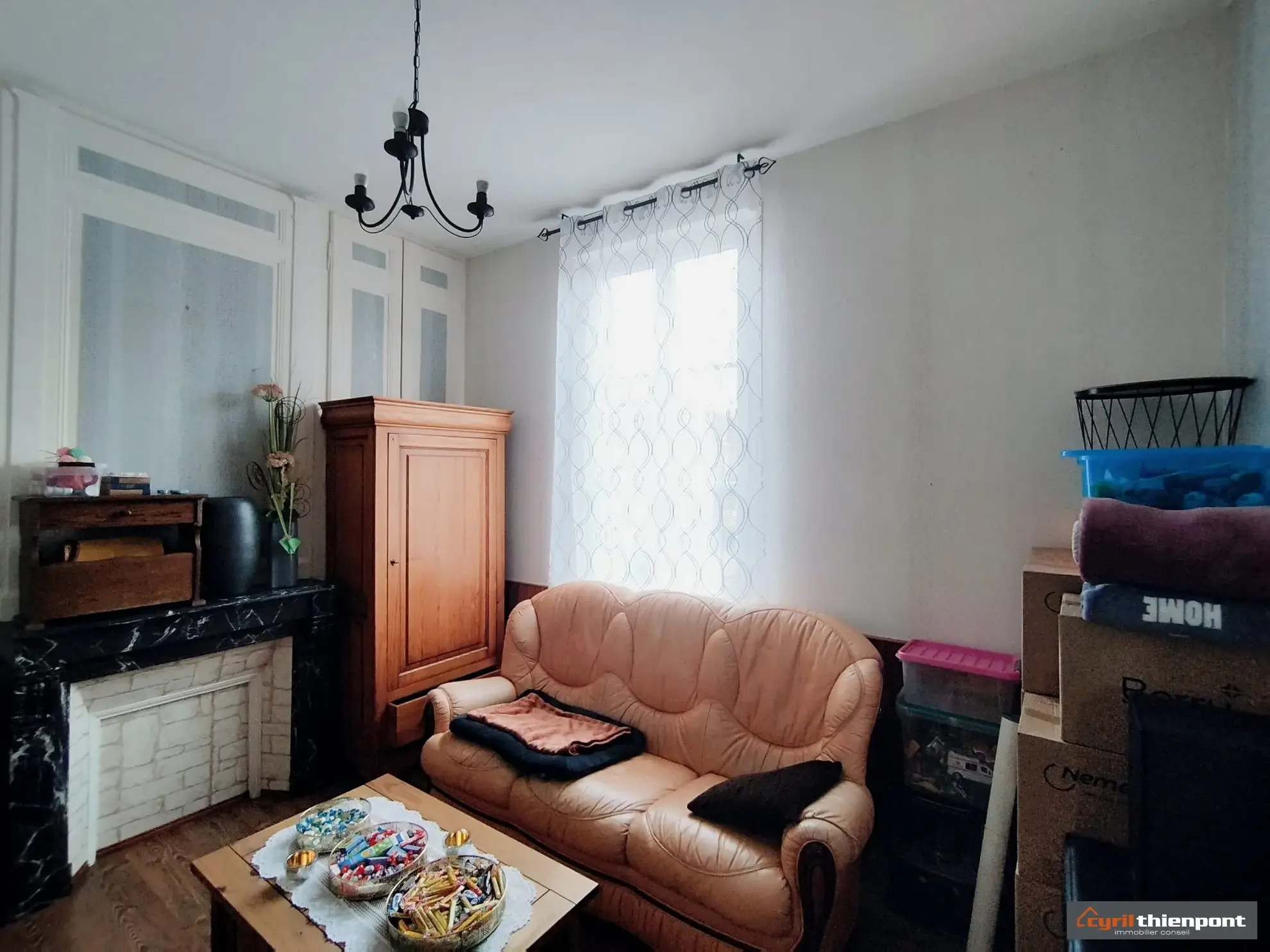 Charmante maison de ville à Friville-Escarbotin avec garage, jardin et potentiel de rénovation 