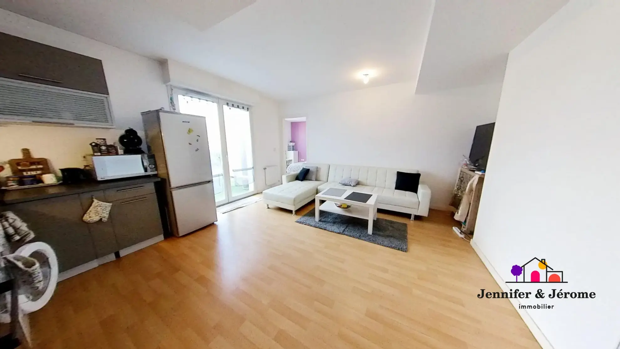 Appartement T2 avec terrasse, parking à Stains – Quartier Le Château de la Motte 