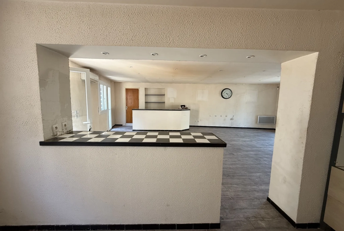 Maison de 147 m² avec grand garage et jardin en vente à Clermont l'Hérault 