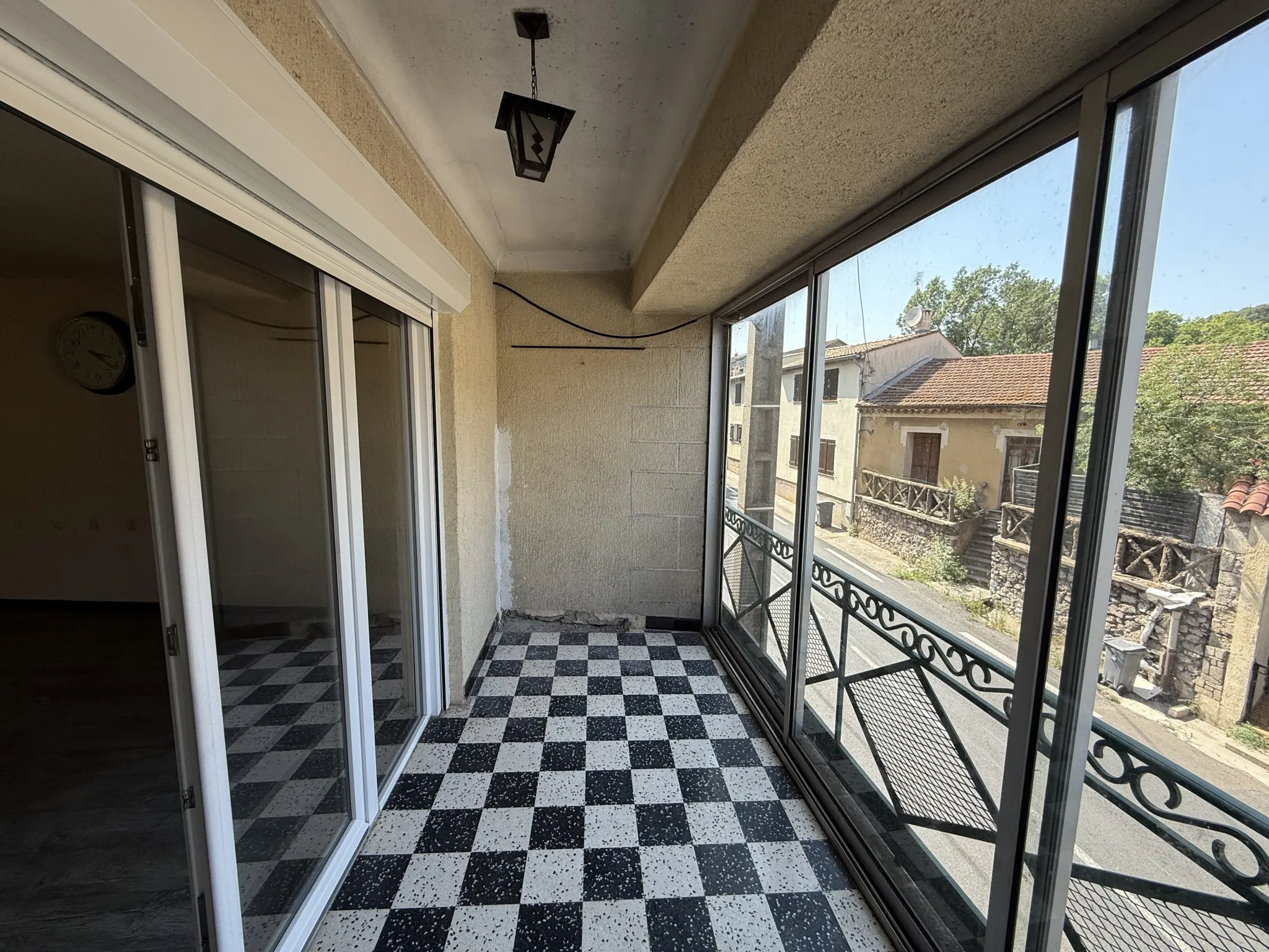 Maison de 147 m² avec grand garage et jardin en vente à Clermont l'Hérault 