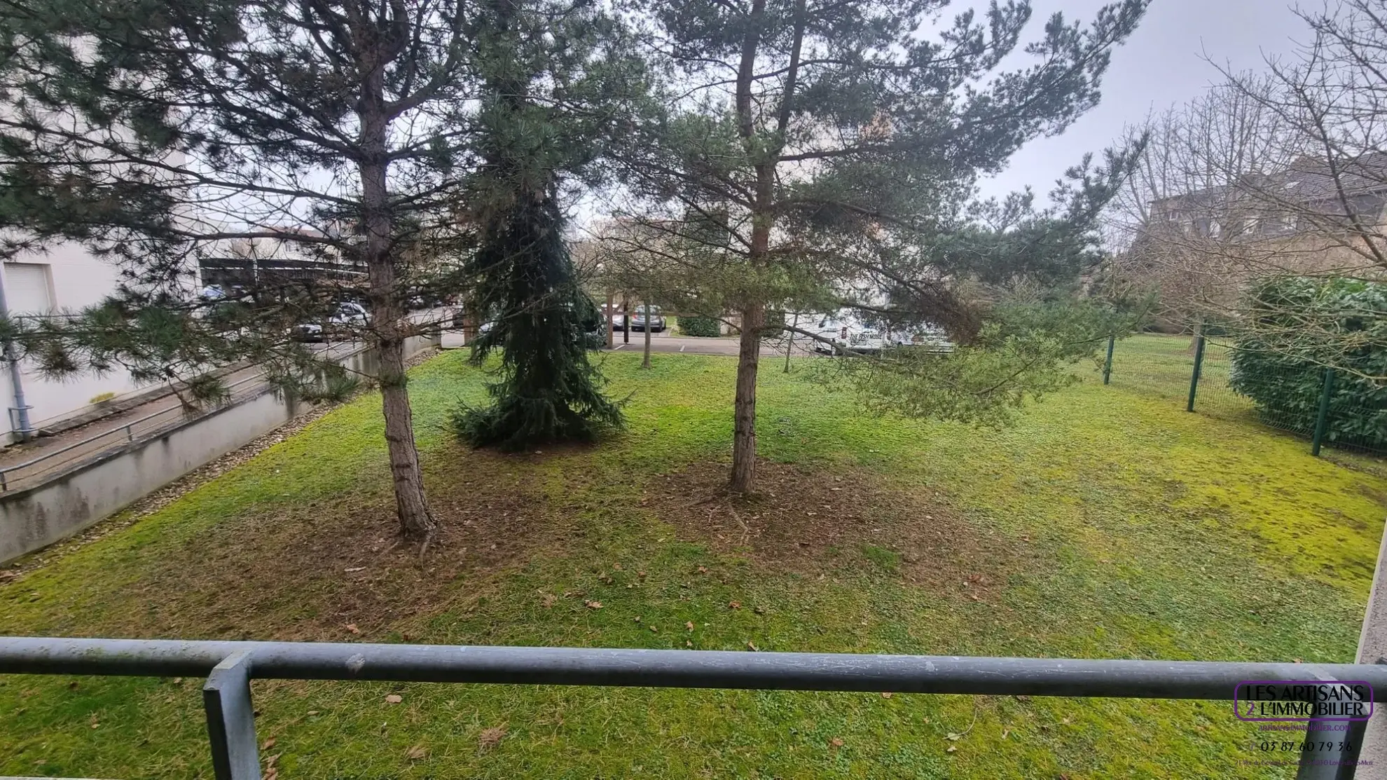Appartement F2 à Metz Sablon avec terrasse, parking en sous-sol, environnement calme 
