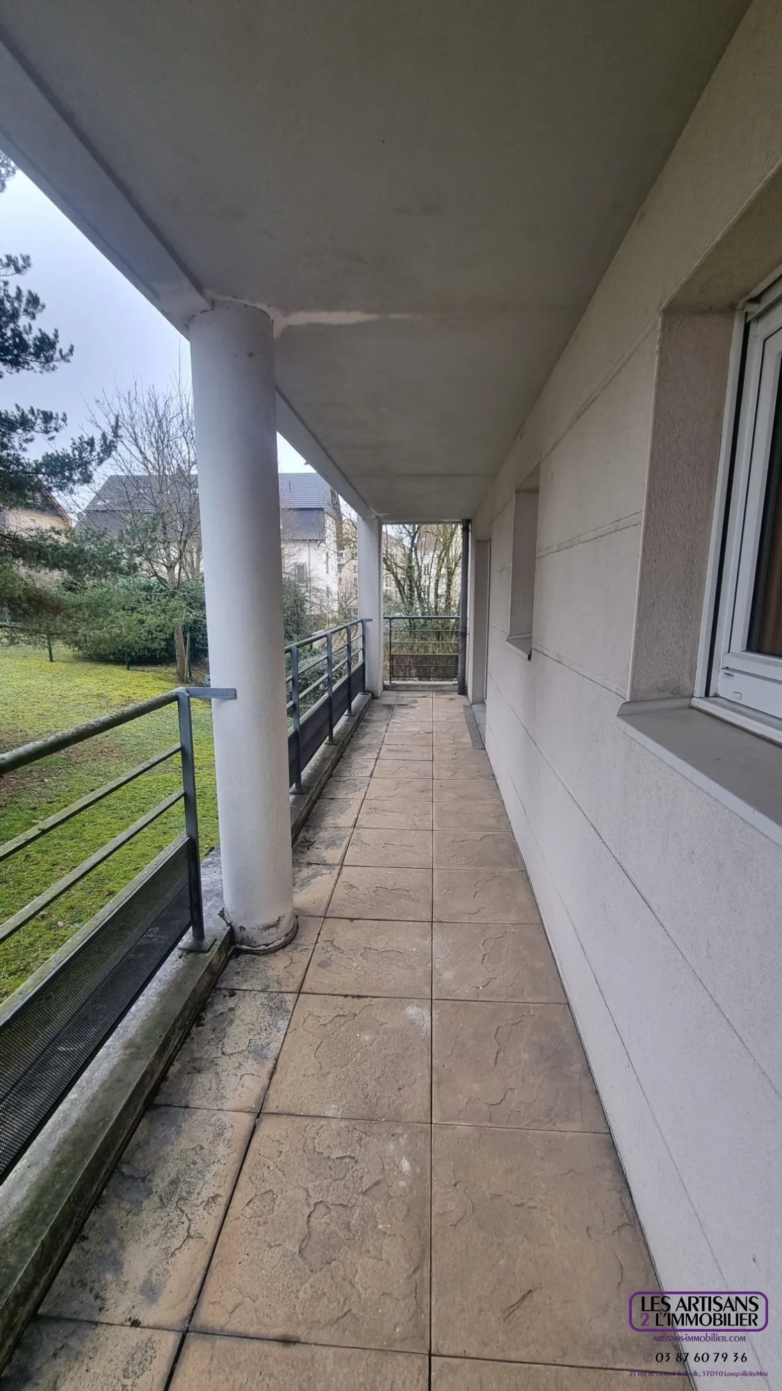 Appartement F2 à Metz Sablon avec terrasse, parking en sous-sol, environnement calme 