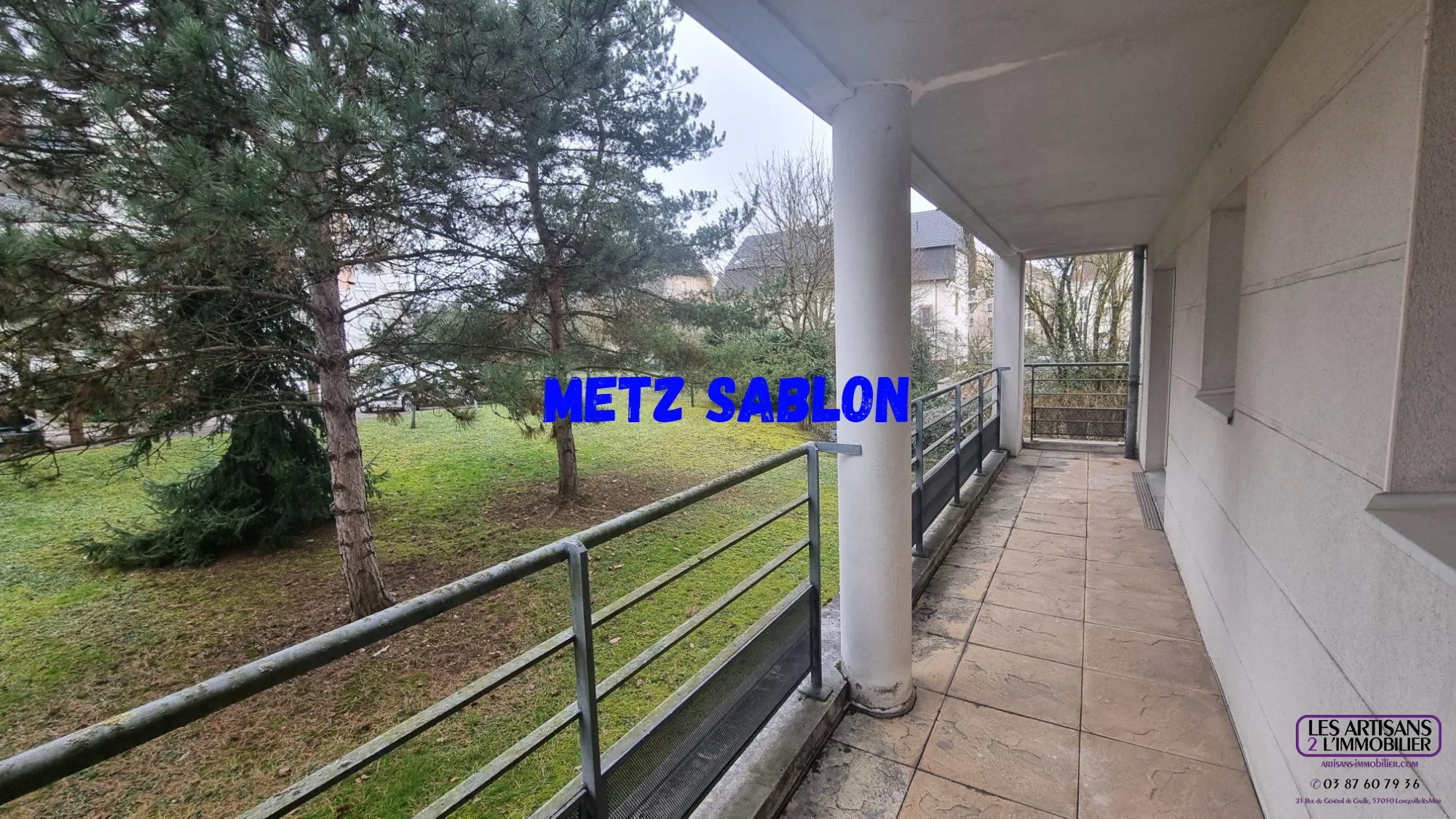 Appartement F2 à Metz Sablon avec terrasse, parking en sous-sol, environnement calme 