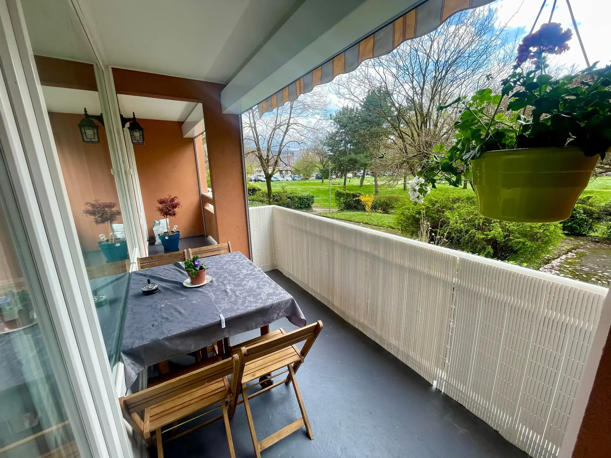 Appartement à vendre de 94 m² à Le Pont-de-Claix avec balcon et cave 