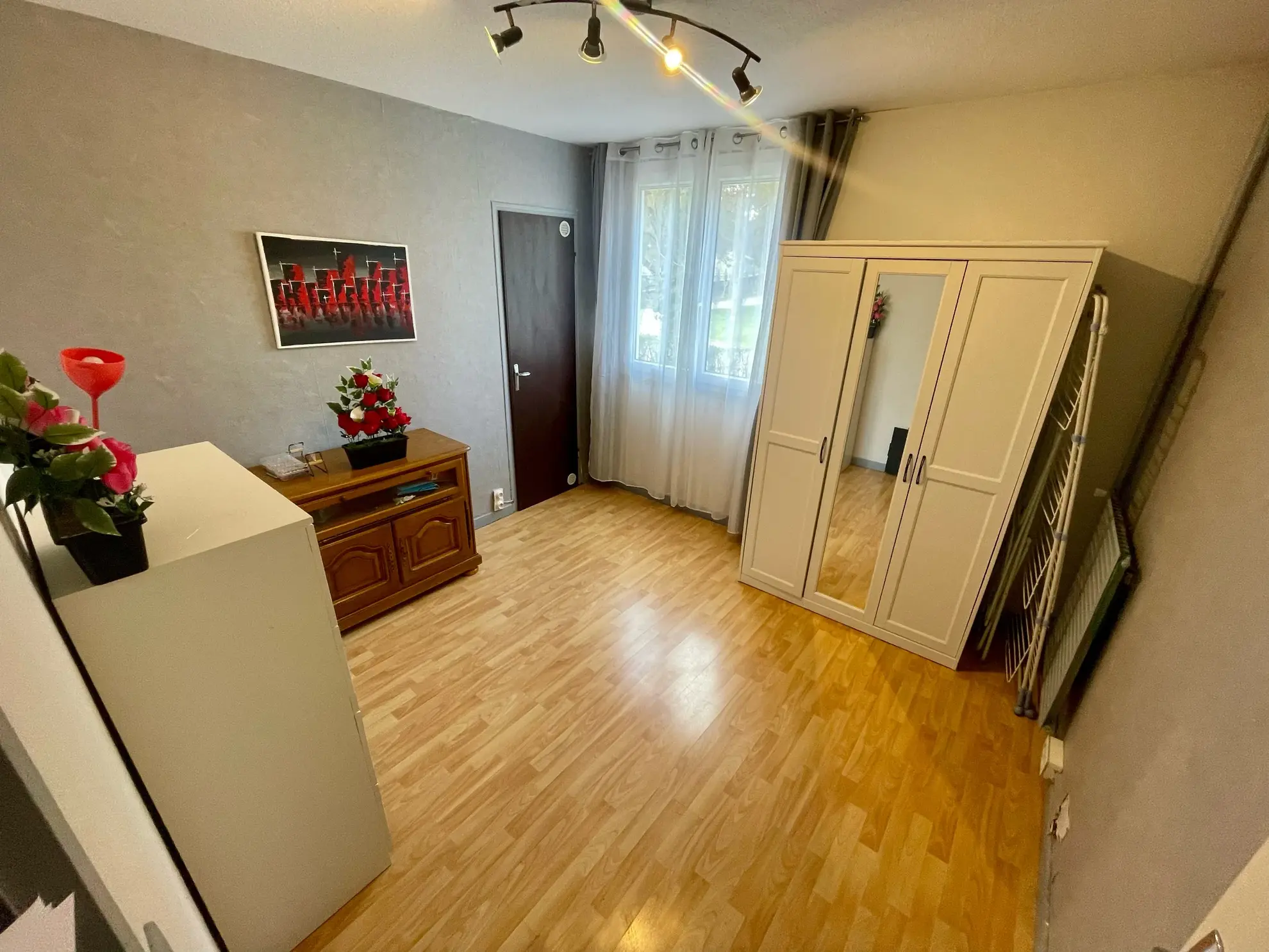 Appartement à vendre de 94 m² à Le Pont-de-Claix avec balcon et cave 