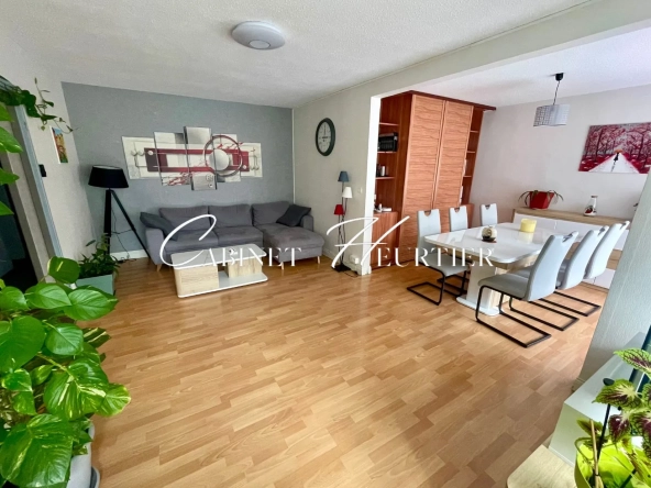 Appartement à vendre de 94 m² à Le Pont-de-Claix avec balcon et cave