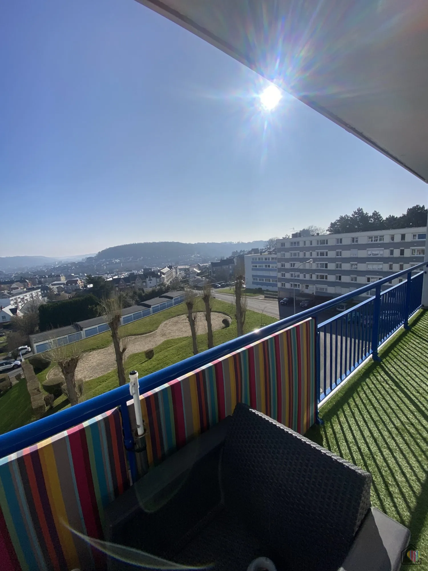 Appartement 3 pièces avec balcon, ascenseur et stationnement à Fécamp 