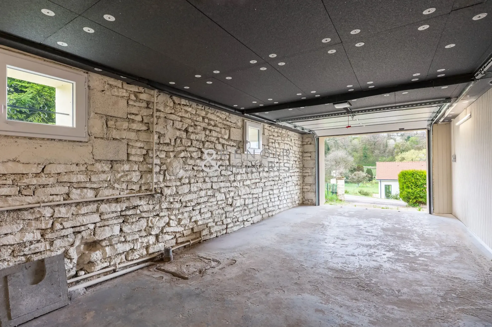 Maison 5 pièces rénovée avec jardin, balcon et garage à Rollainville 