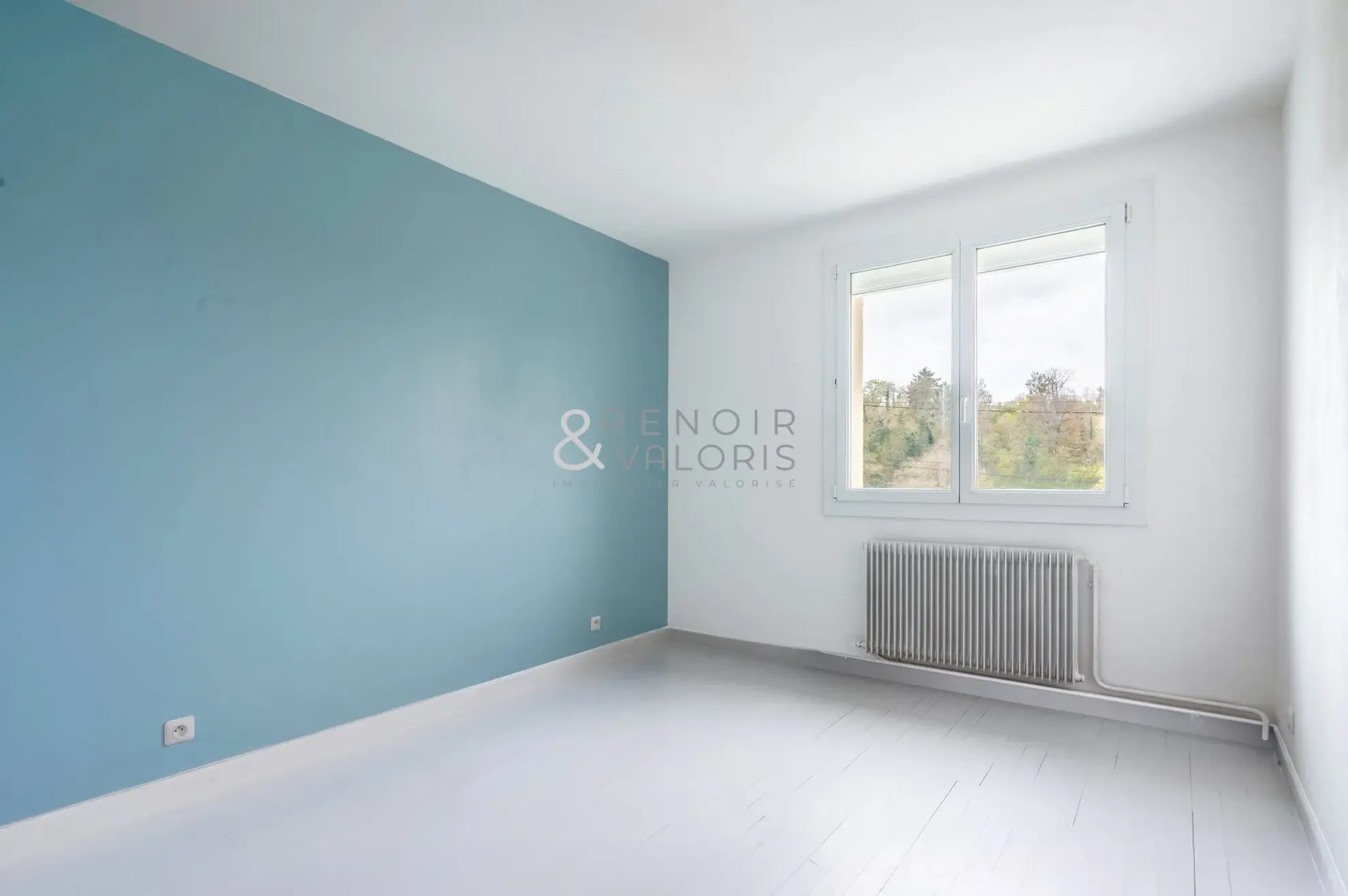 Maison 5 pièces rénovée avec jardin, balcon et garage à Rollainville 