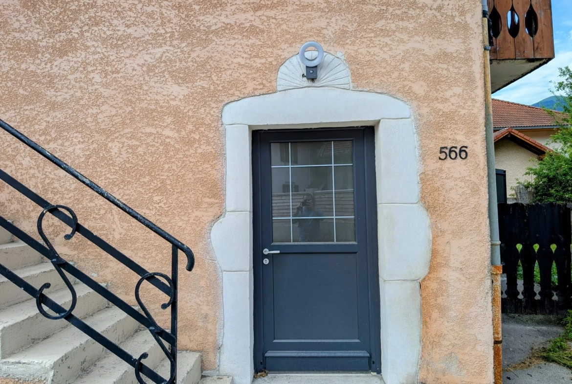 Appartement T2 à vendre à Bonneville, secteur Pontchy avec terrasse 