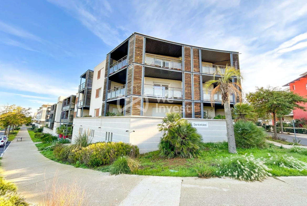 Appartement T2 lumineux à Agde dans résidence sénioriale avec terrasse et parking 