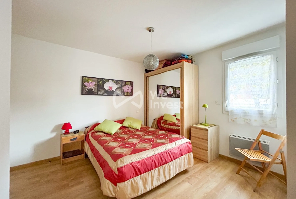 Appartement T2 lumineux à Agde dans résidence sénioriale avec terrasse et parking 