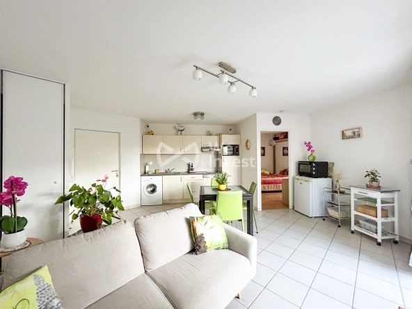 Appartement T2 lumineux à Agde dans résidence sénioriale avec terrasse et parking