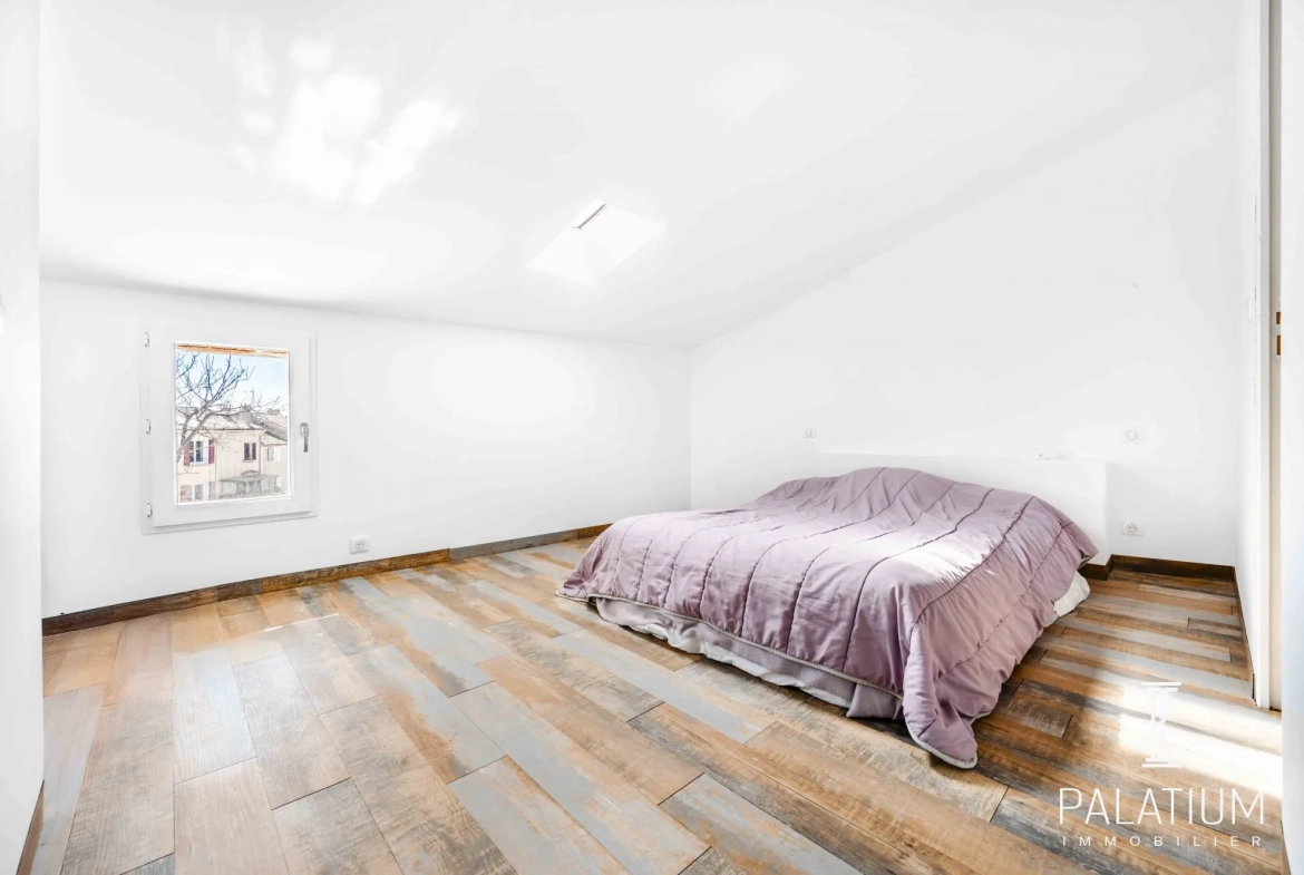 Appartements T2 rénovés à Gréoux-les-Bains – Centre-ville et commodités 