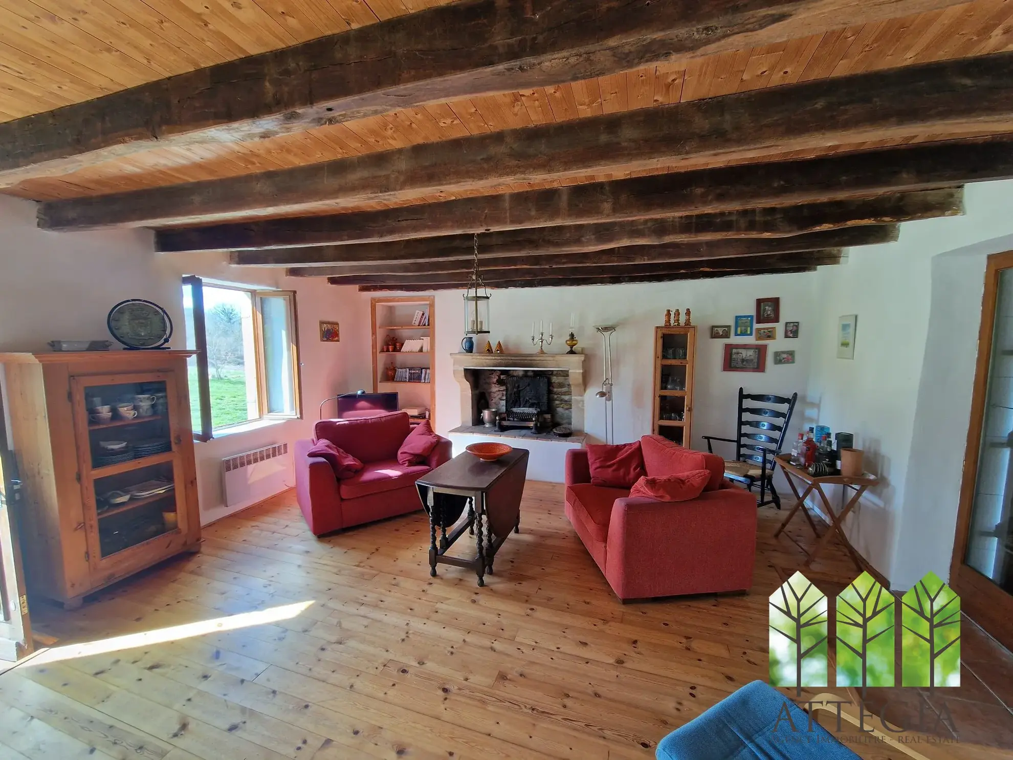 Maison en pierre avec gîte et grand terrain à Saint-Maur (18270) 