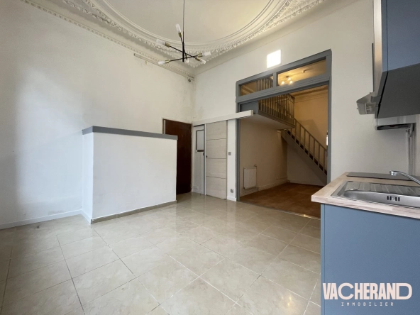 Appartement rénové à Lille, rue d'Isly, proche Cormontaigne et Catho