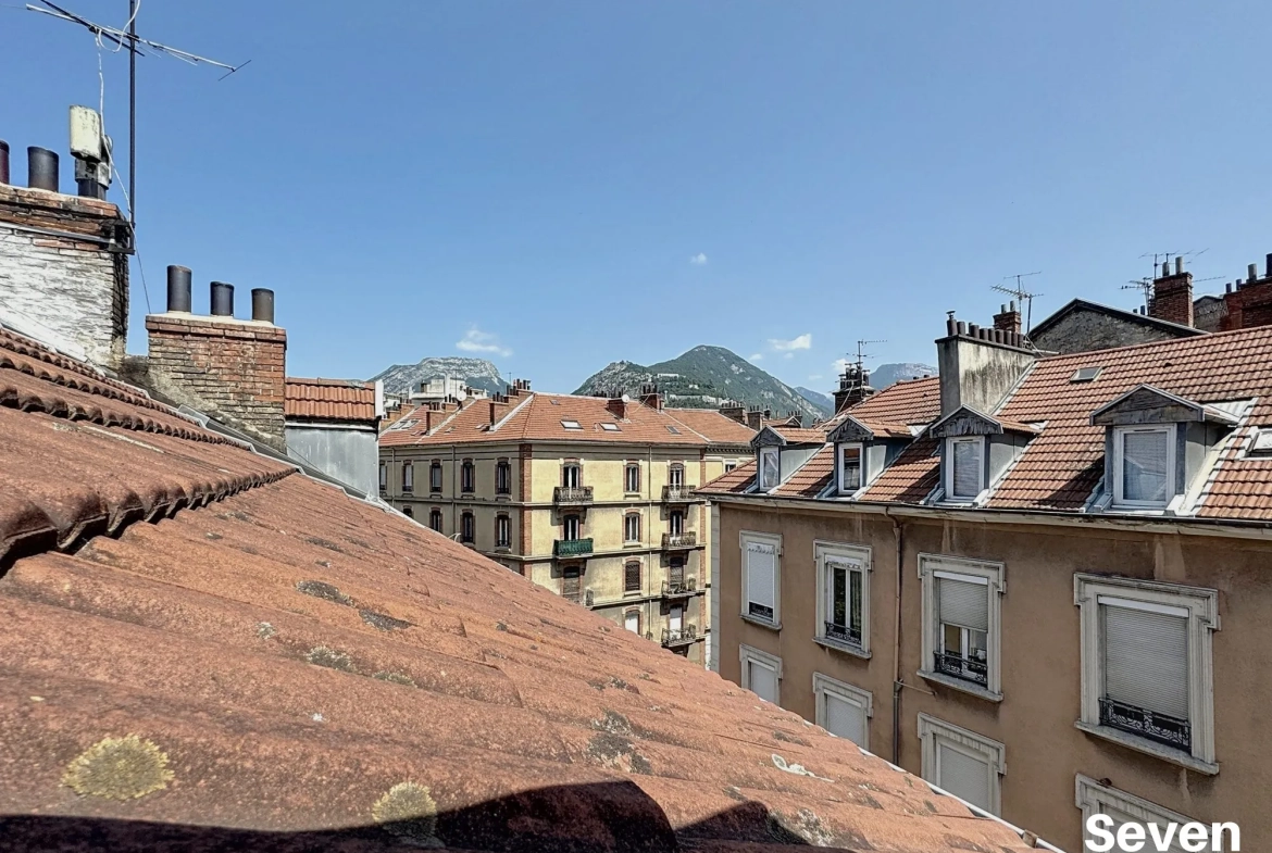 Studio à vendre à Grenoble Championnet, idéal investissement ou location 
