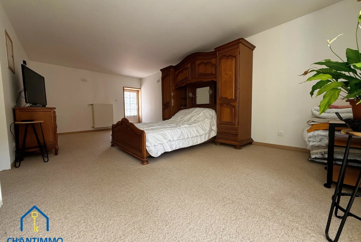 Charmante maison en pierres à vendre près de Chantonnay avec piscine - Opportunité à saisir 