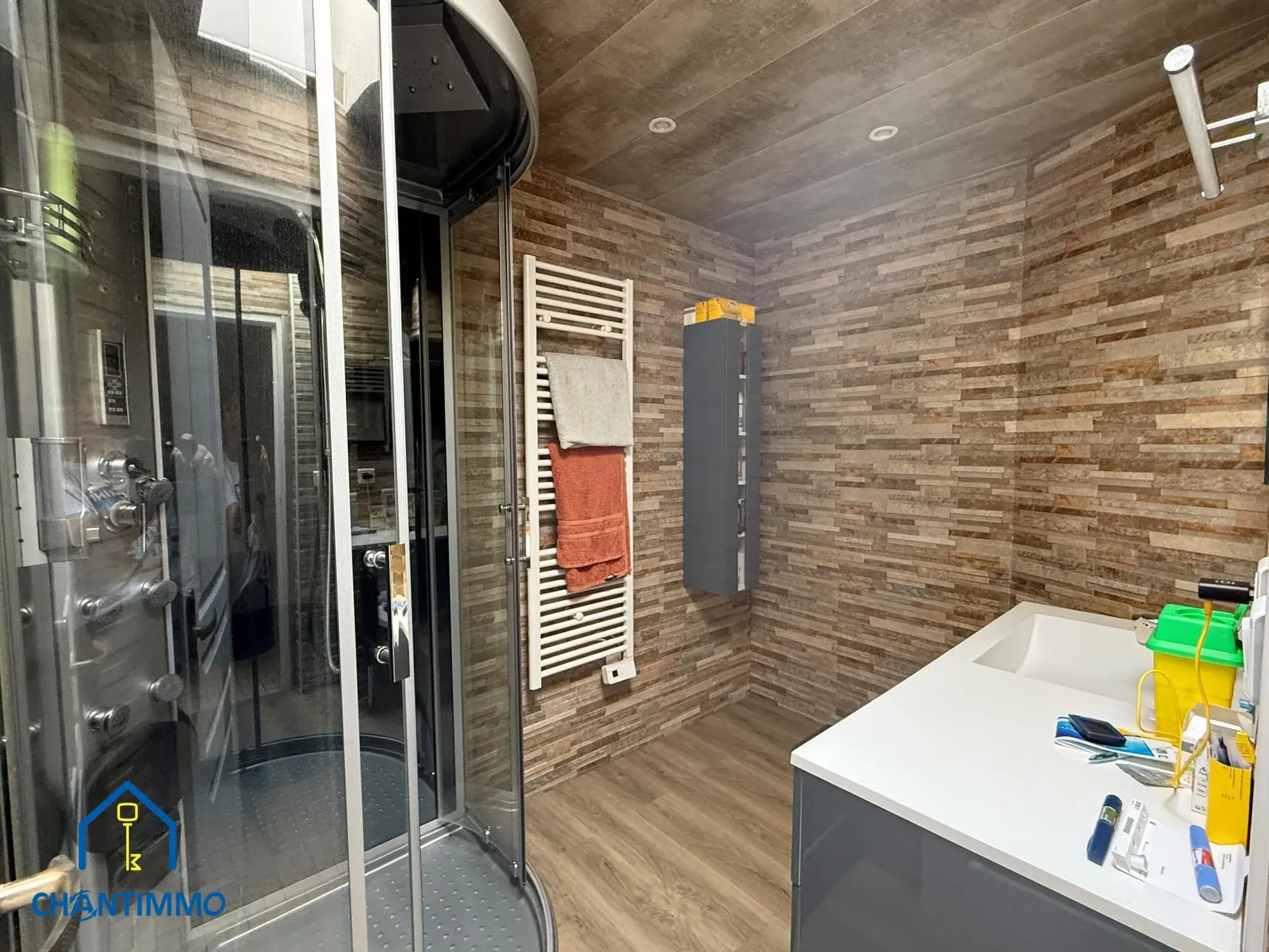 Charmante maison en pierres à vendre près de Chantonnay avec piscine - Opportunité à saisir 