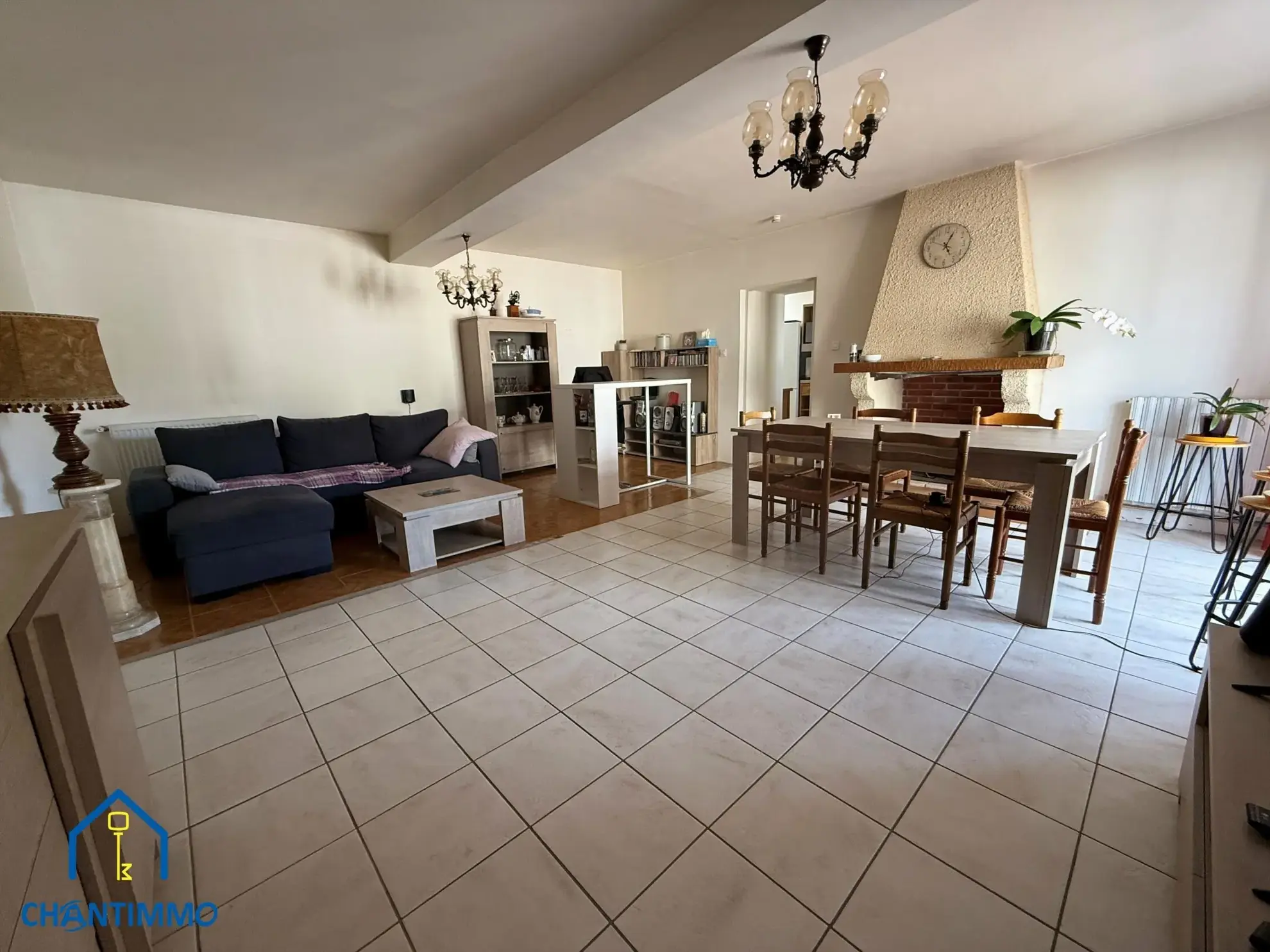 Charmante maison en pierres à vendre près de Chantonnay avec piscine - Opportunité à saisir 