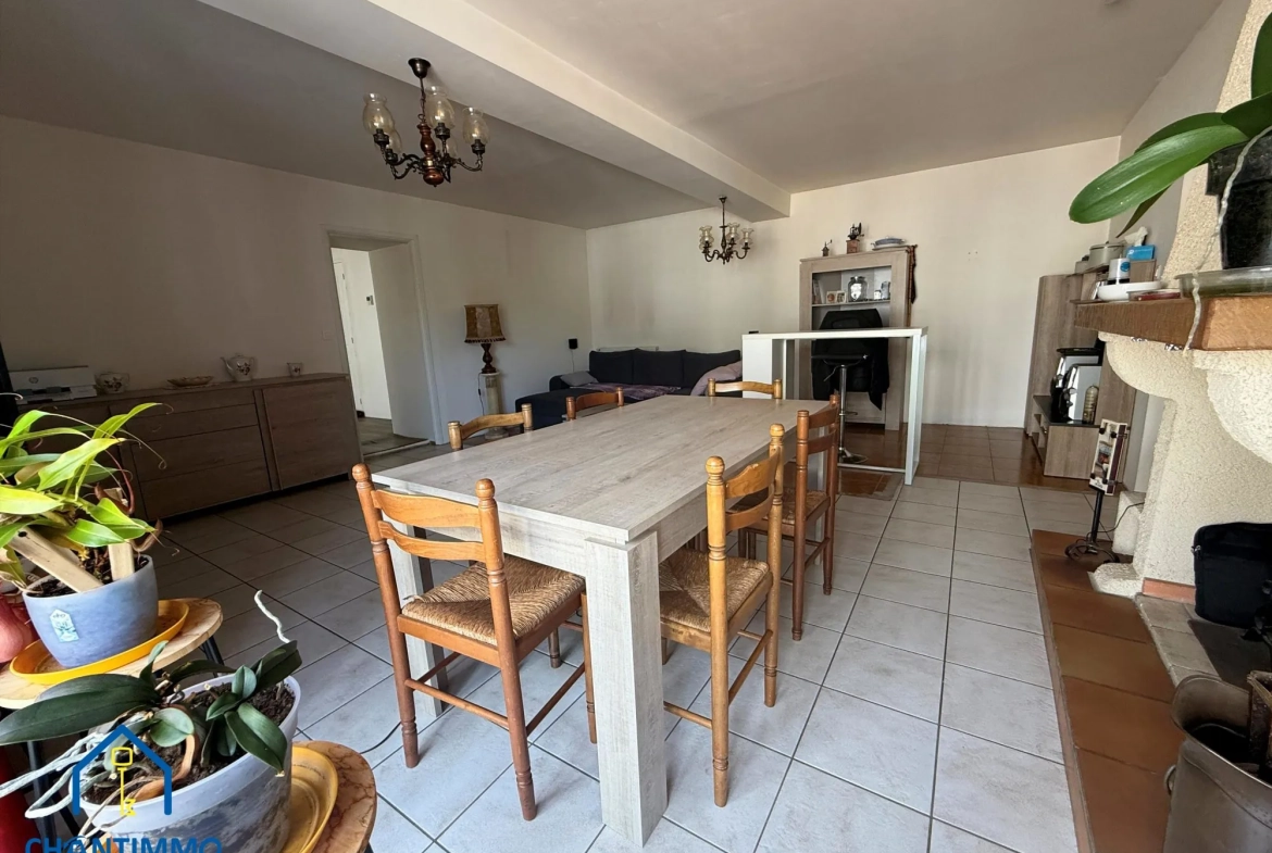 Charmante maison en pierres à vendre près de Chantonnay avec piscine - Opportunité à saisir 