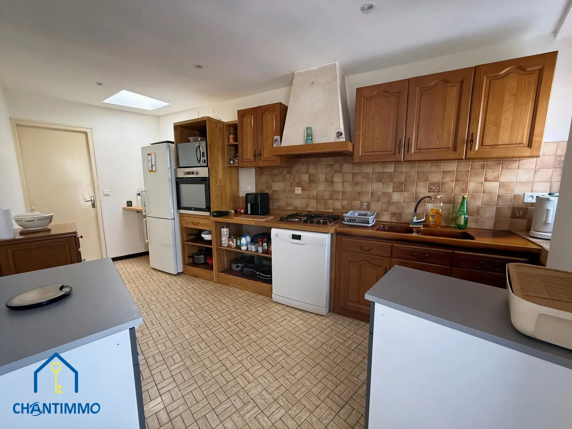 Charmante maison en pierres à vendre près de Chantonnay avec piscine - Opportunité à saisir 