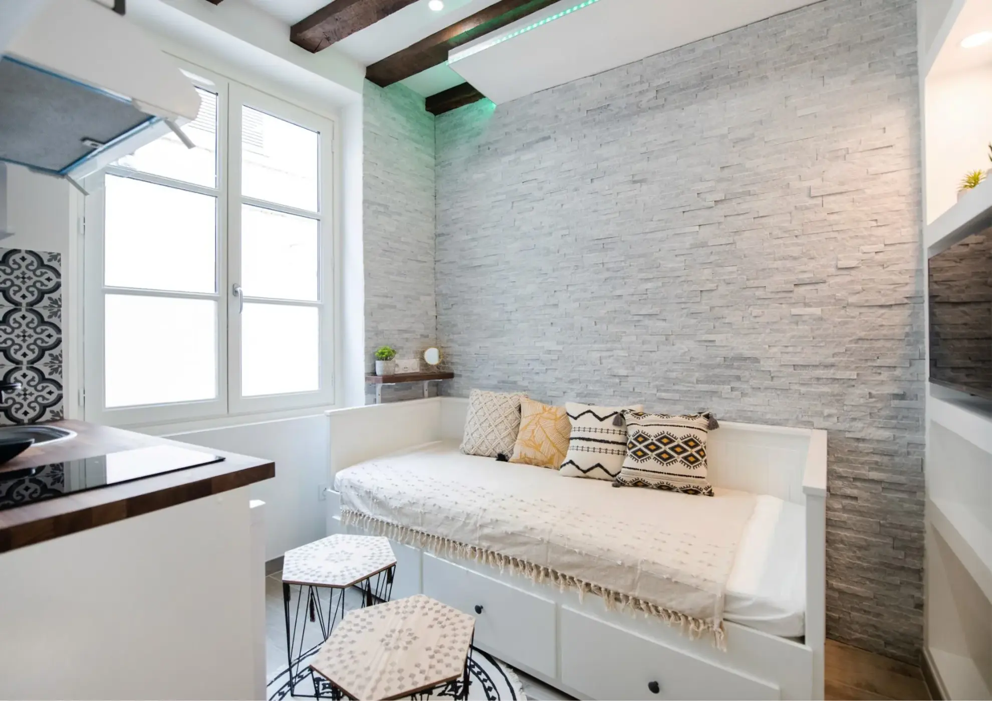 Studio rénové en plein centre d'Orléans avec potentiel locatif 