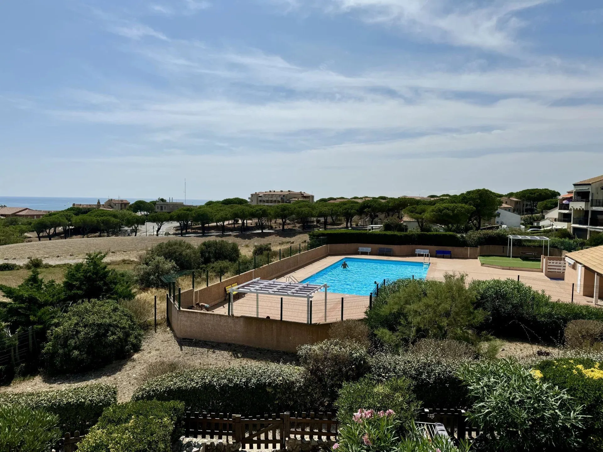 Appartement Studio cabine avec piscine et vue mer à Saint Pierre la Mer 