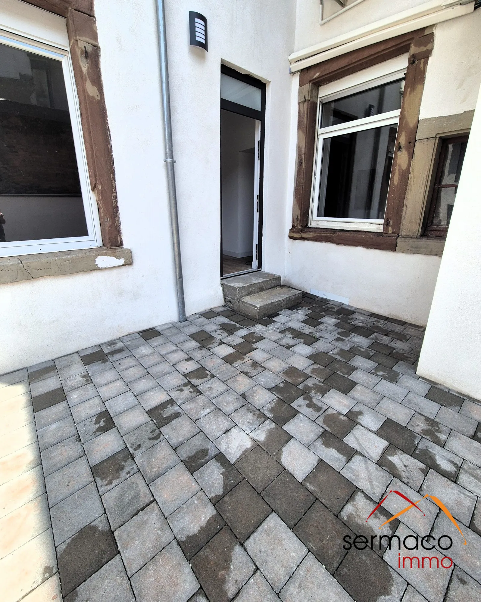 terrasse Appartement T2 de prestige avec terrasse au RDC à Sarreguemines 