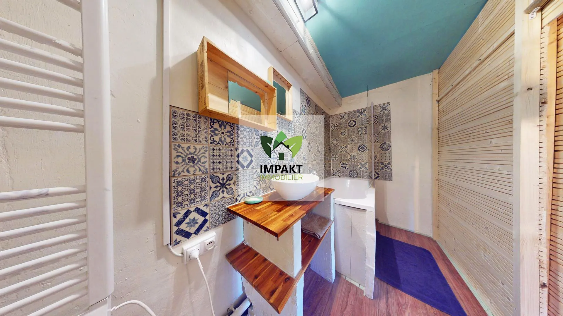 Maison familiale avec 7 chambres et jardin arboré à Plancher Bas 