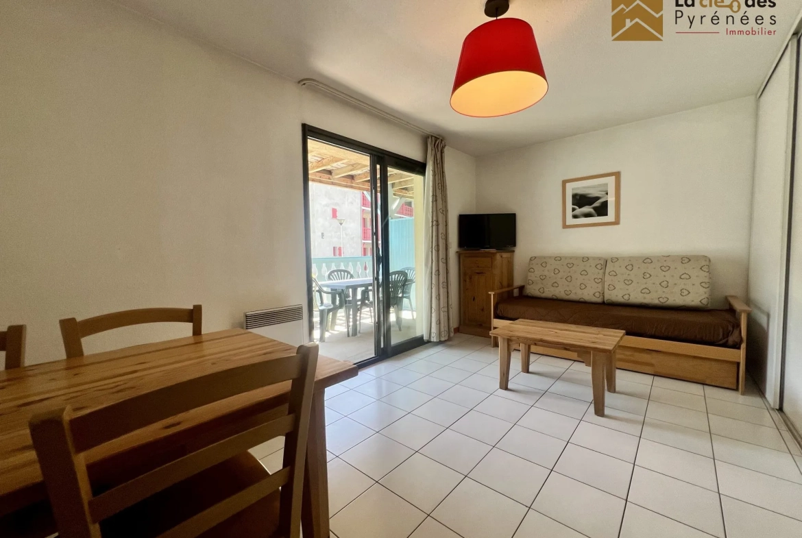 Studio cabine avec terrasse à Arreau, proche stations de ski et commodités 