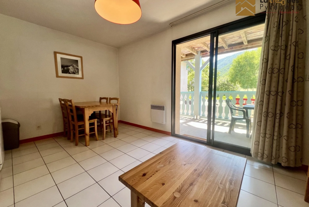 Studio cabine avec terrasse à Arreau, proche stations de ski et commodités 