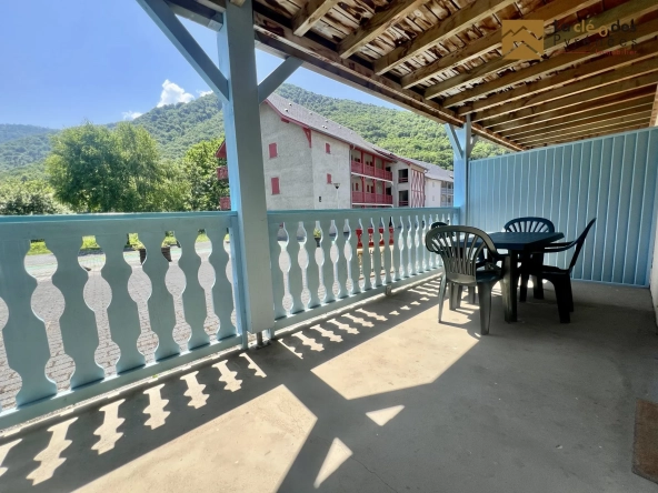 Studio cabine avec terrasse à Arreau, proche stations de ski et commodités