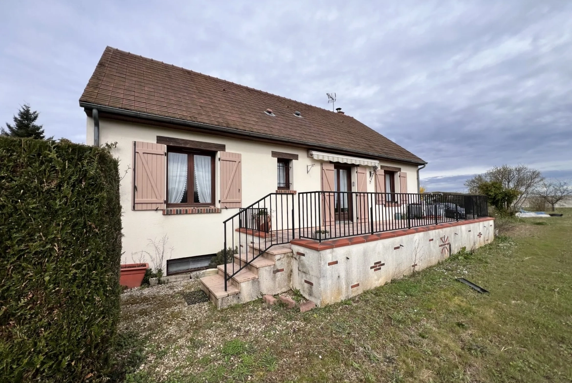 Maison 4 pièces de 87 m² à vendre à Saint Denis sur Loire 