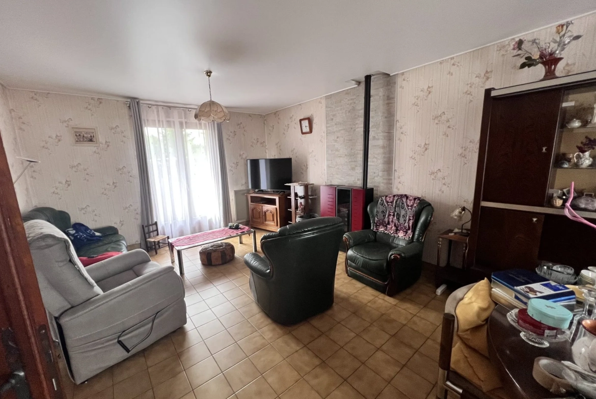 Maison 4 pièces de 87 m² à vendre à Saint Denis sur Loire 