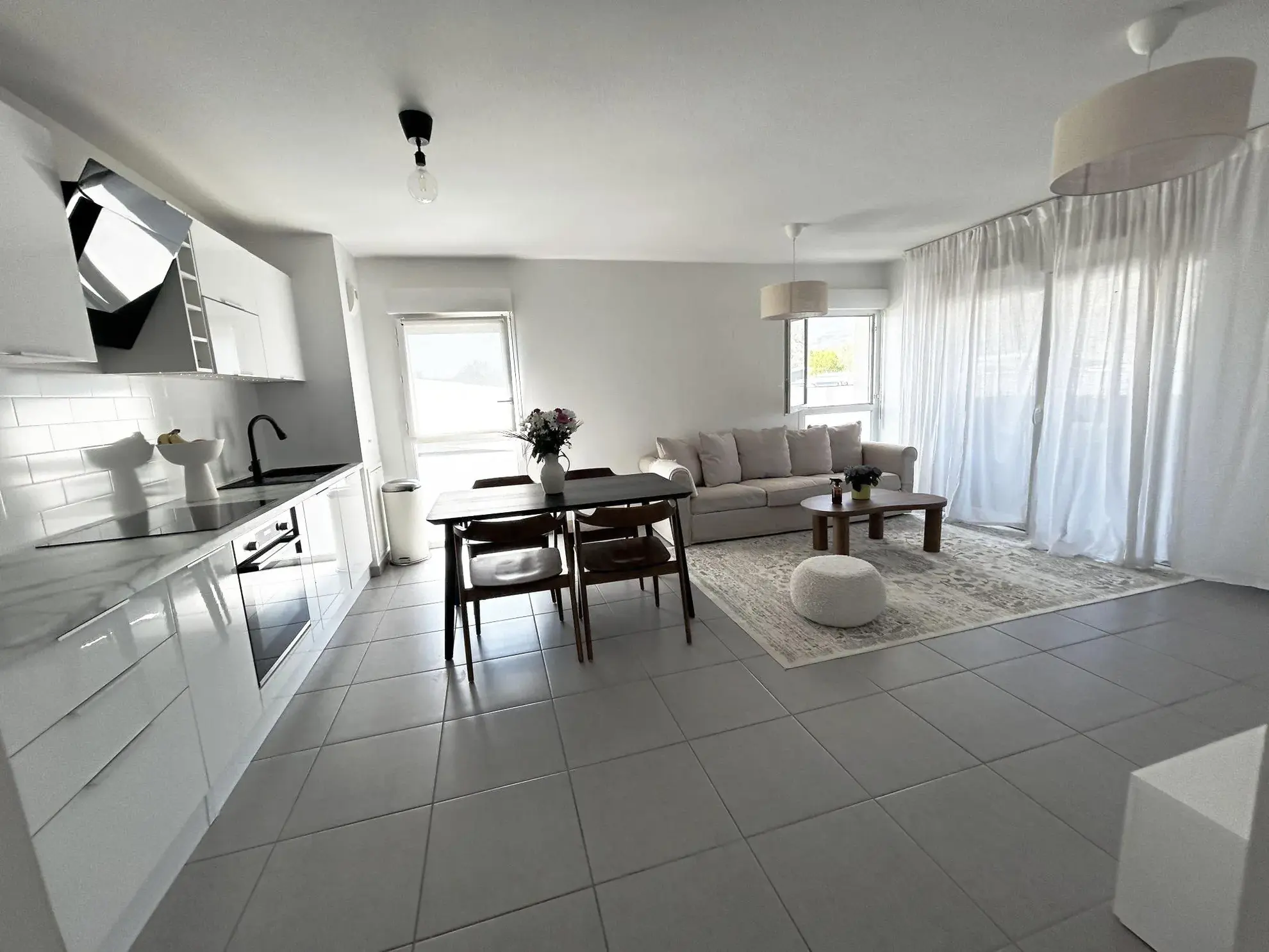 Vente appartement T3 avec garage à Echirolles - Lumineux et moderne 