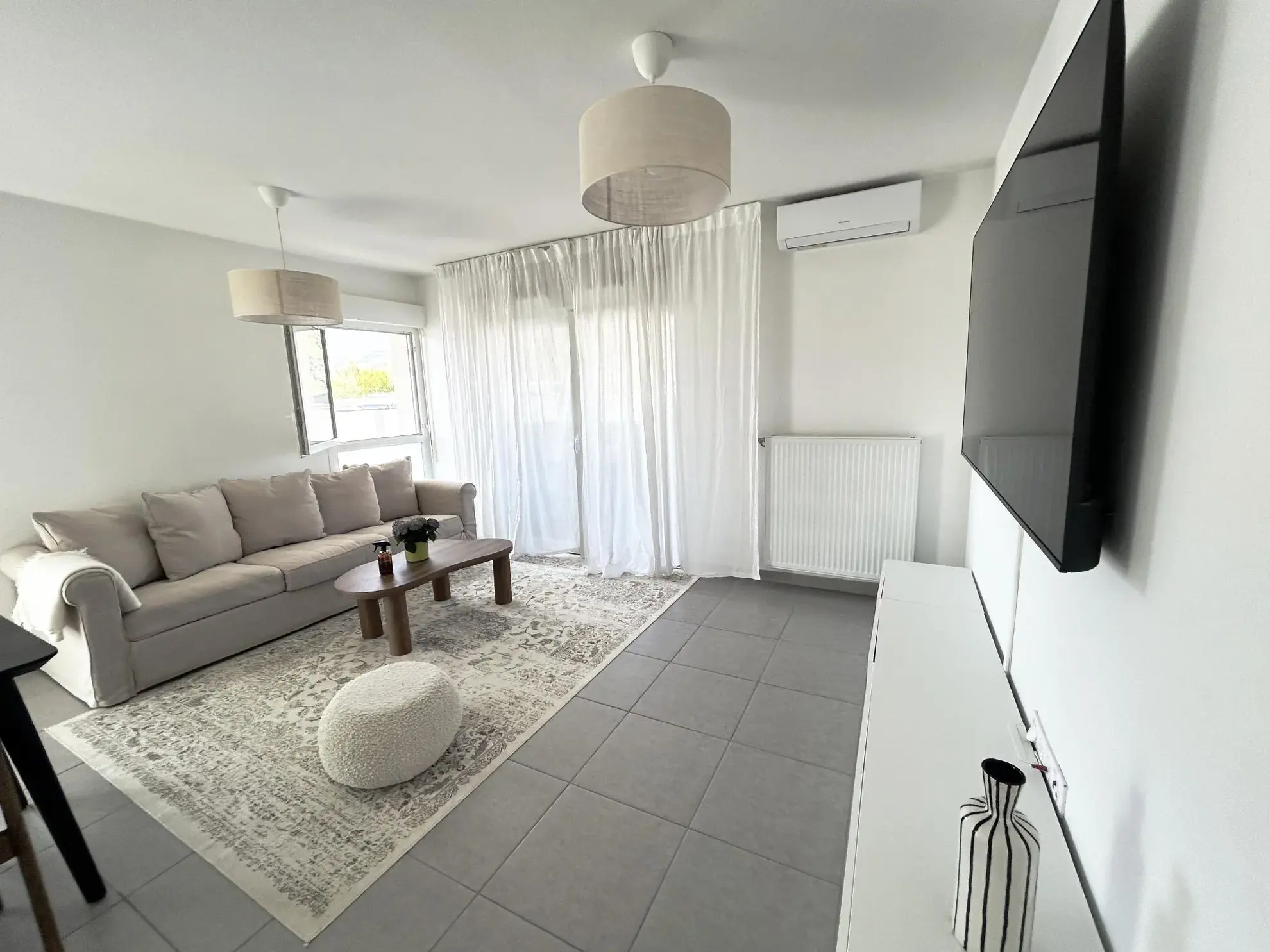 Vente appartement T3 avec garage à Echirolles - Lumineux et moderne 