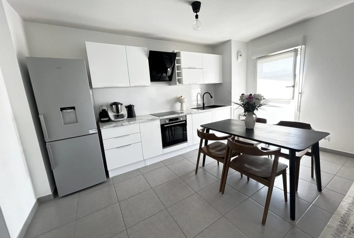 Vente appartement T3 avec garage à Echirolles - Lumineux et moderne 