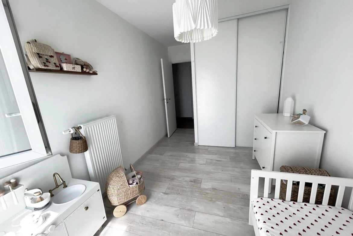 Vente appartement T3 avec garage à Echirolles - Lumineux et moderne 