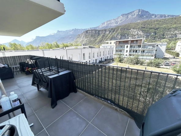 Vente appartement T3 avec garage à Echirolles - Lumineux et moderne