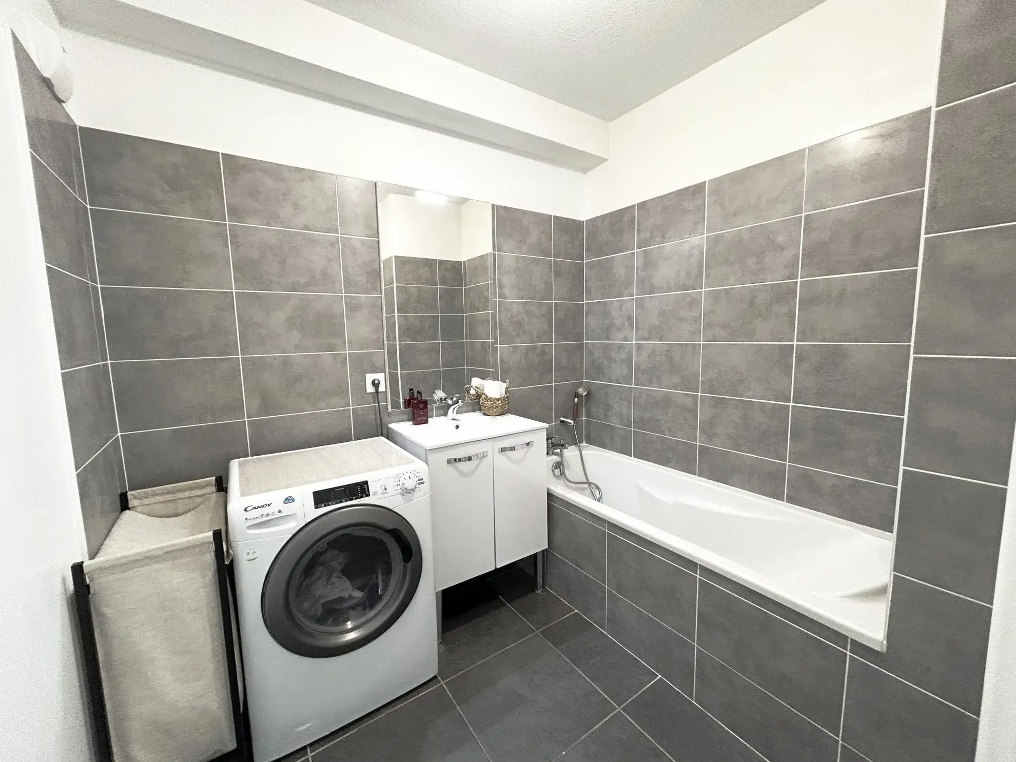 Vente appartement T3 avec garage à Echirolles - Lumineux et moderne 