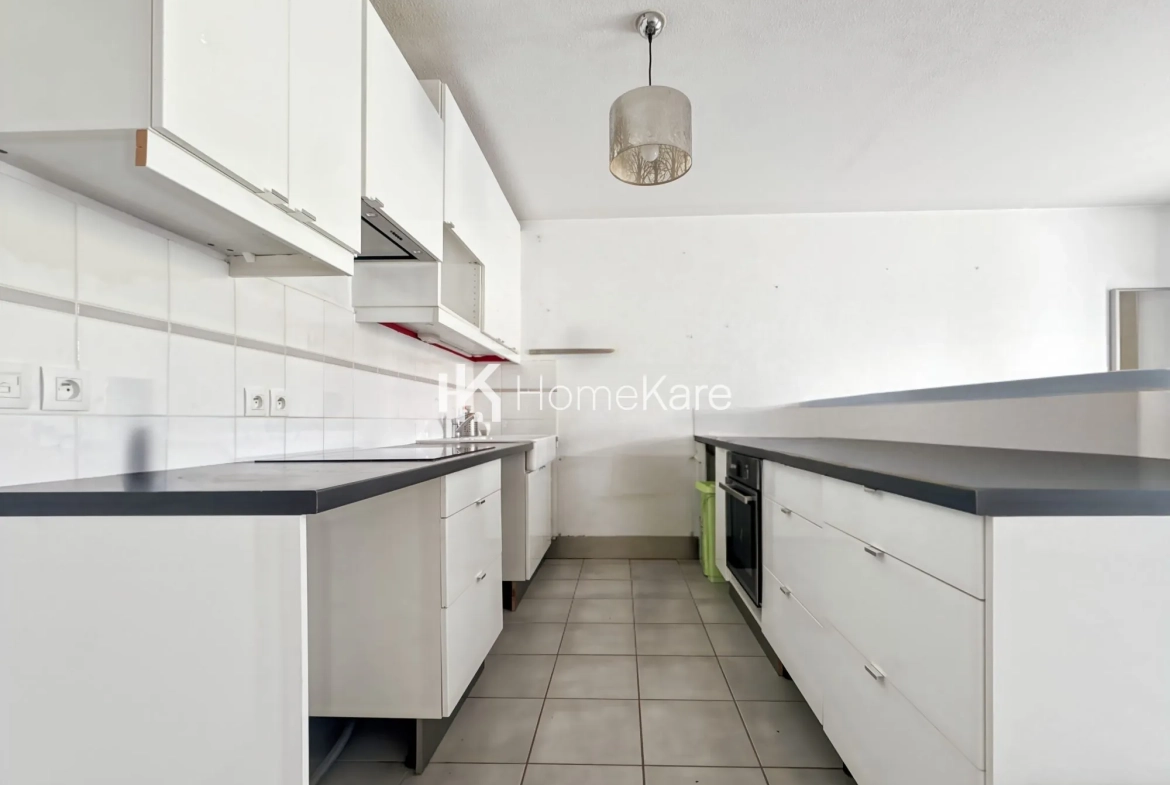 Appartement T3 avec Terrasse, Garage et Parking à Escalquens 31750 