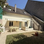 Maison à Gien de 94 m² avec jardin, cave et 2 chambres - Centre-ville